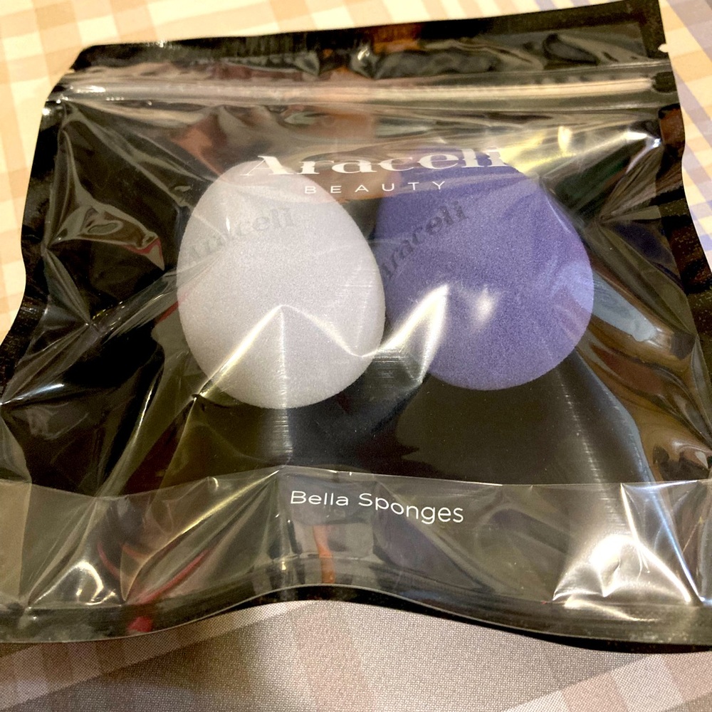 Araceli beauty Bella sponge